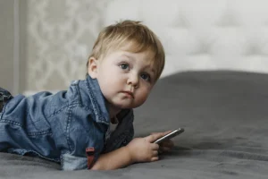 15 11 2023 gadget ancaman atau peluang bagi perkembangan anak